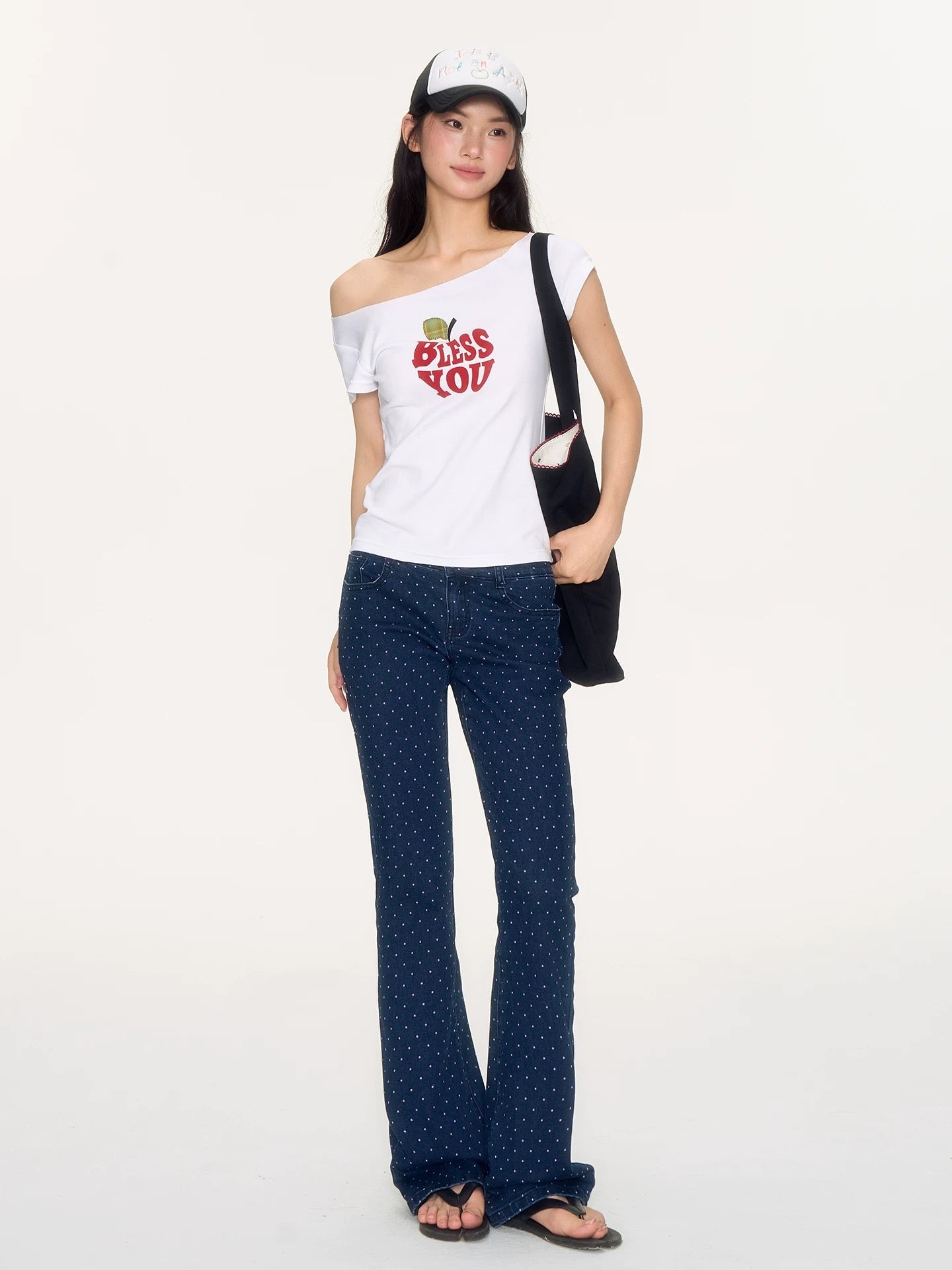 [NECYSTUDIO] bless you apple short-sleeved off shoulder shirt
