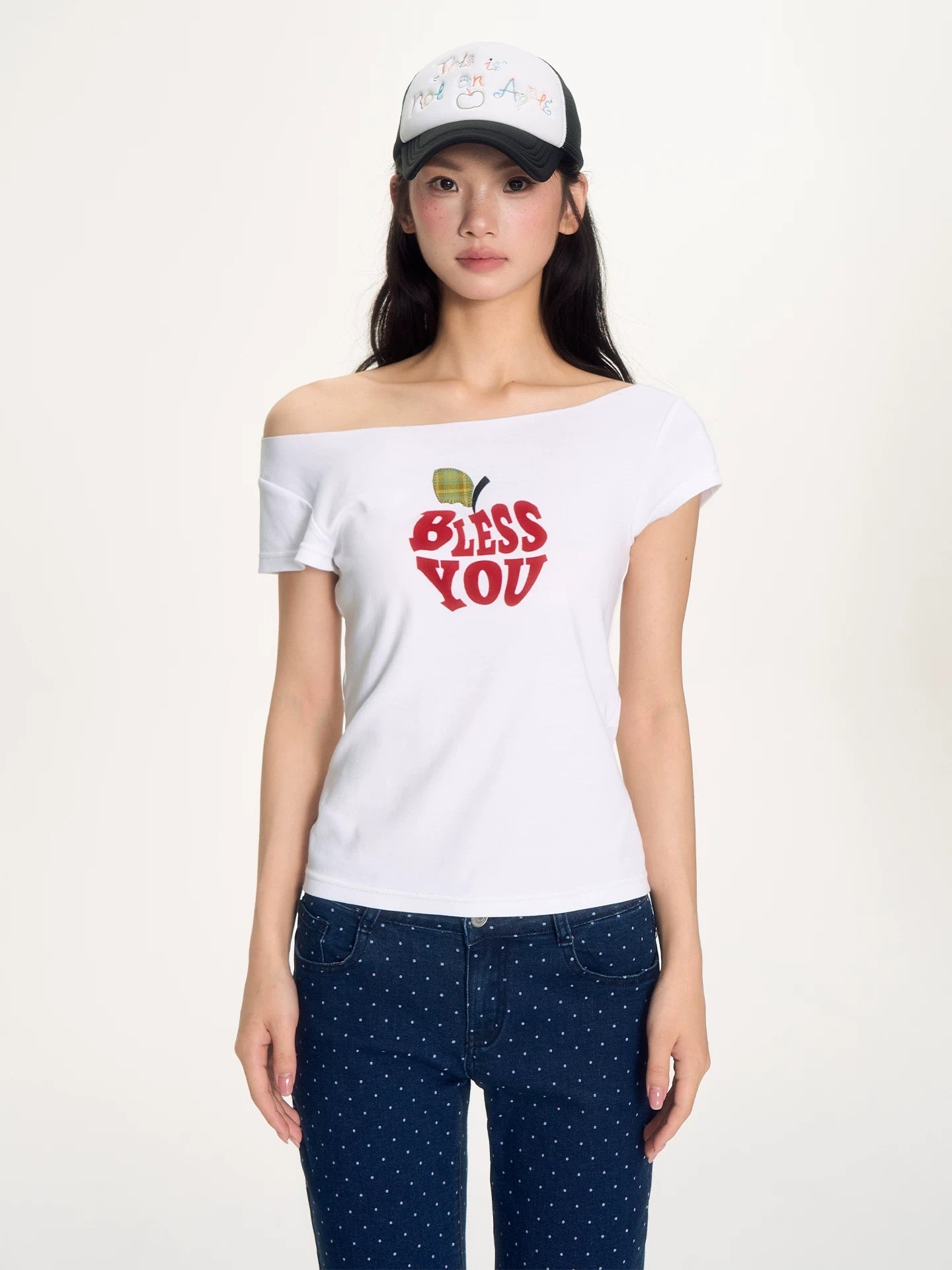 [NECYSTUDIO] bless you apple short-sleeved off shoulder shirt