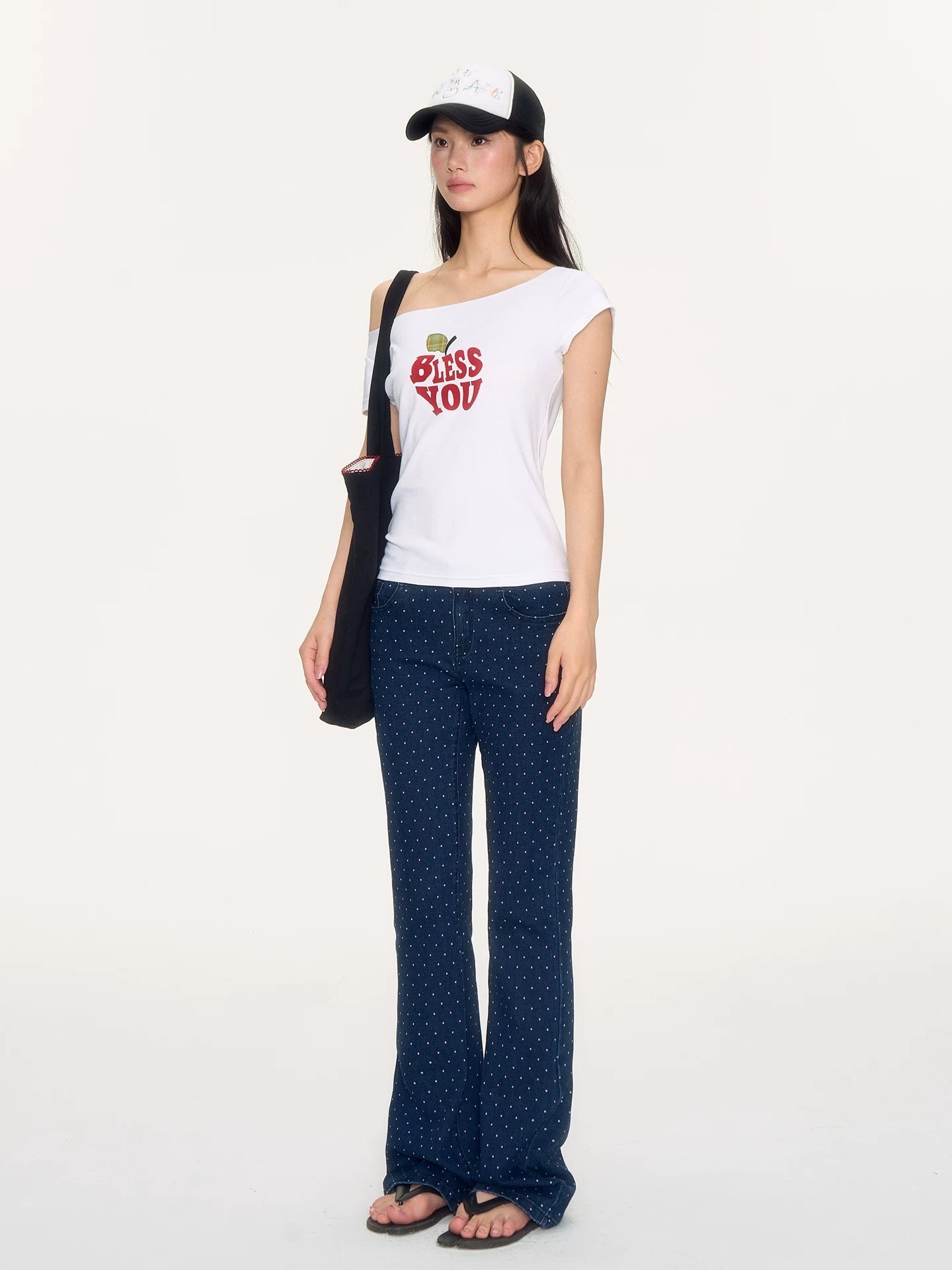 [NECYSTUDIO] bless you apple short-sleeved off shoulder shirt