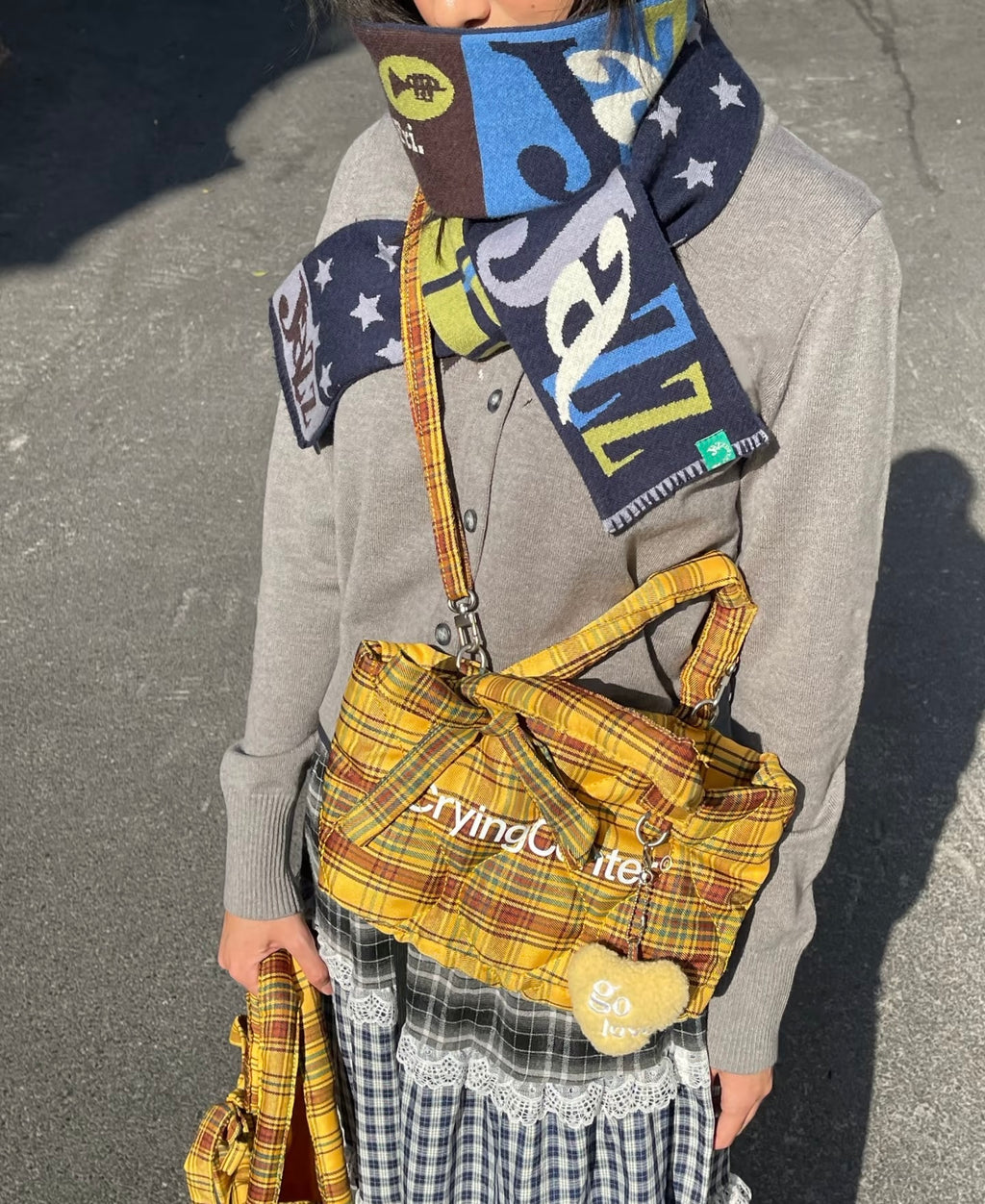 [cn | pre-order] crying center retro plaid puff crossbody tote bag