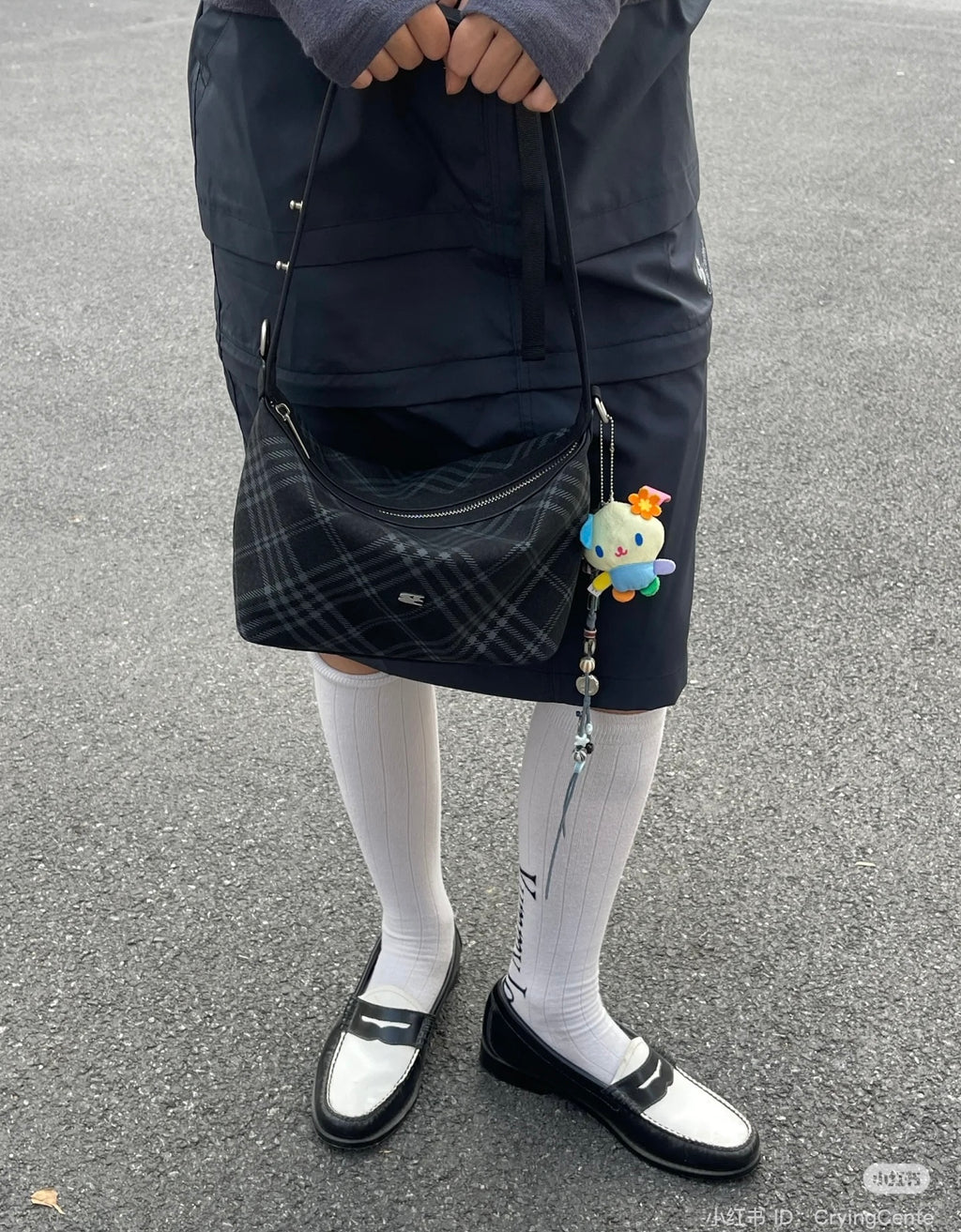 [cn | pre-order] crying center plaid hand bag