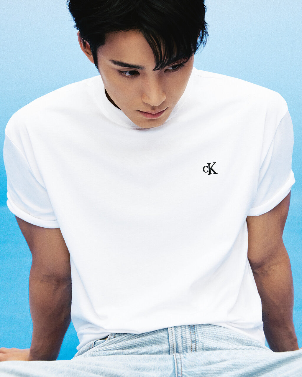 [kr | pre-order] calvin klein jeans x mingyu relax fit archive logo tshirt