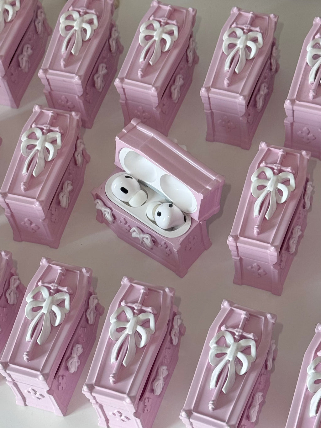[cn | pre-order] coquette coffin airpods case