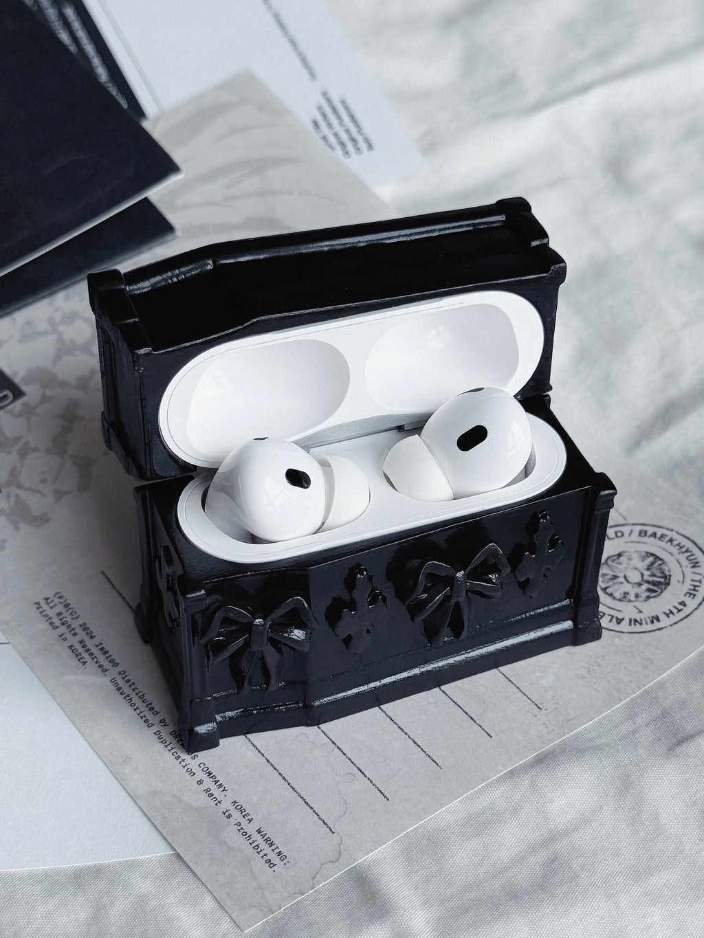 [cn | pre-order] coquette coffin airpods case