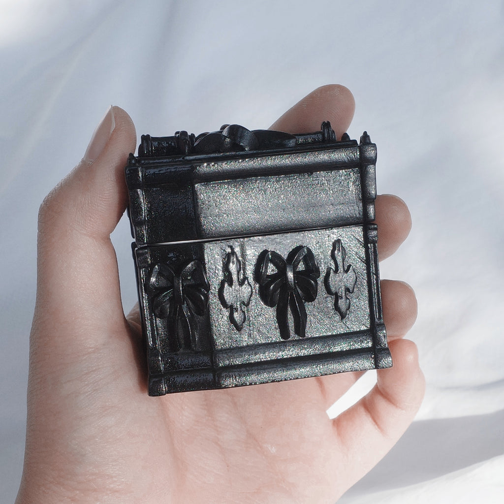 [cn | pre-order] coquette coffin airpods case