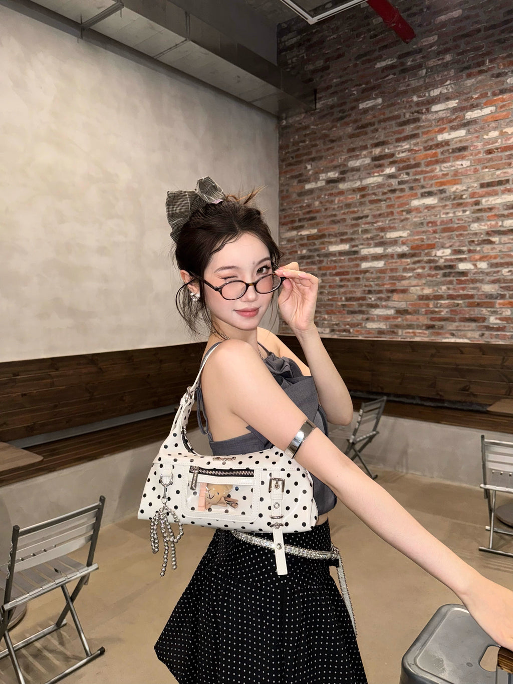 [cn | pre-order] cultivator polka crossbody hobo bag - mini