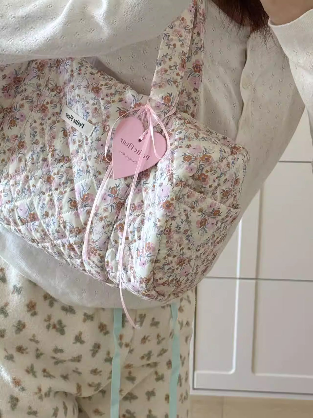 [cn | pre-order] petite fleur floral puff tote shoulder bag