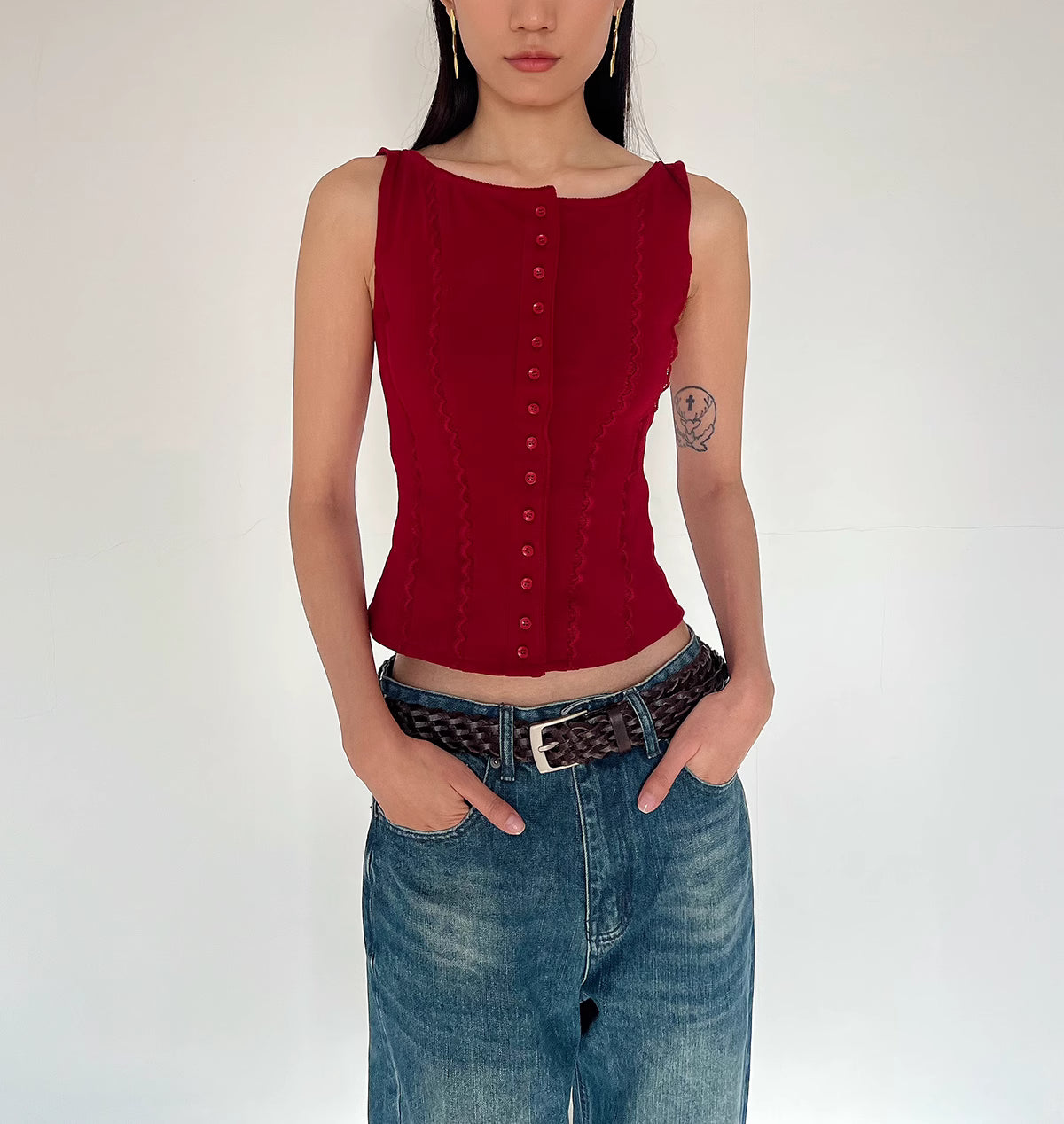 [SOF SELECT] slim lace button pattern top