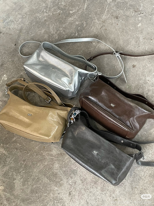[cn | pre-order] crying center lunchbox hobo bag
