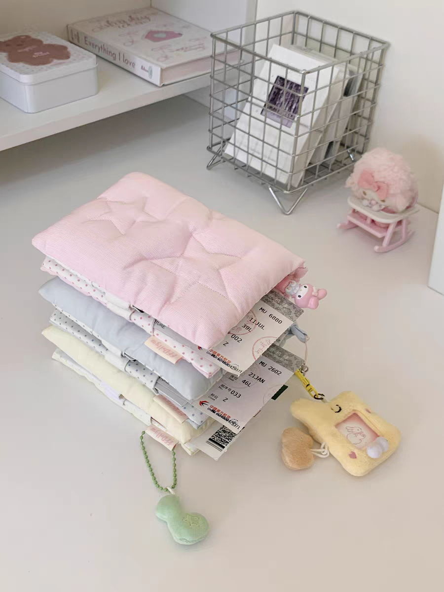 [cn | pre-order] star quilted puff travel passport holder