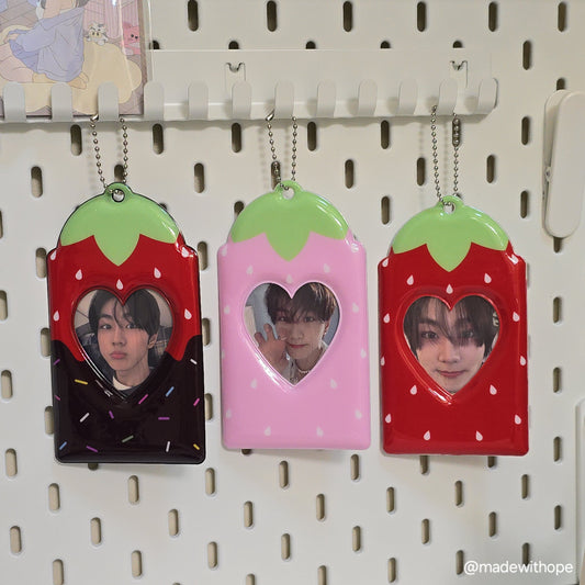 <madewithope> sweet strawberry photocard holder