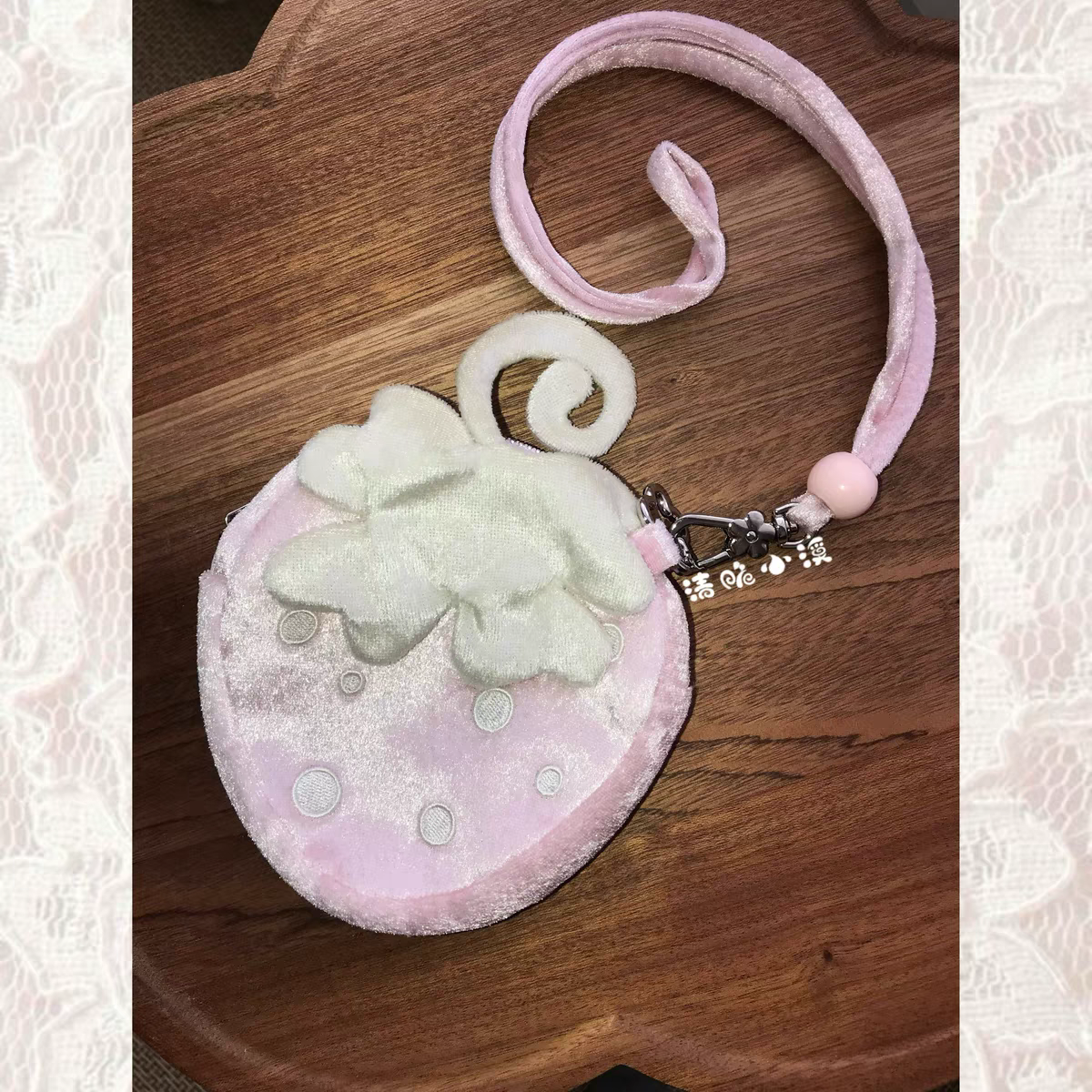 [cn | pre-order] strawberry pouch