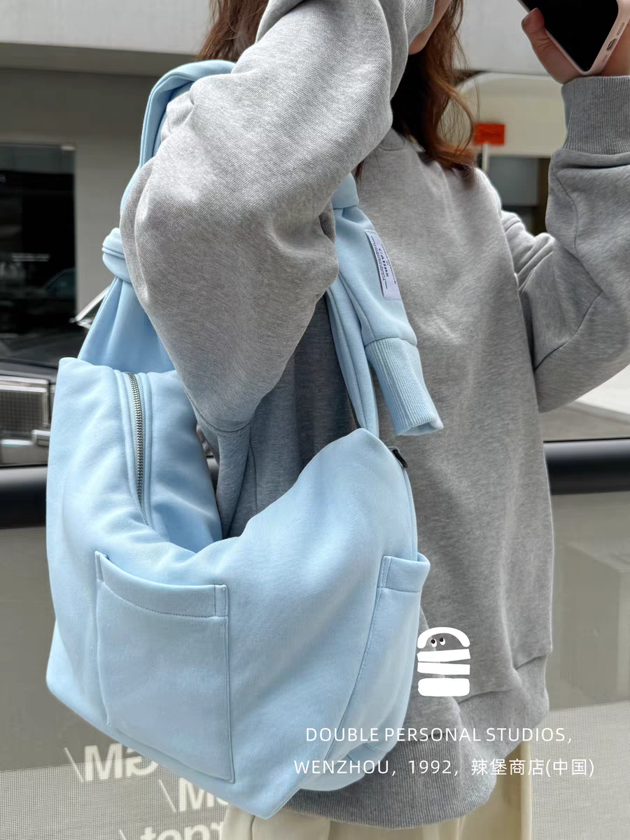 [cn | pre-order] hoodie sweatshirt hug bag crossbody