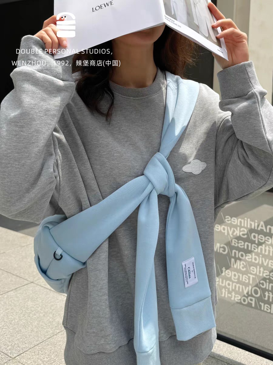 [cn | pre-order] hoodie sweatshirt hug bag crossbody