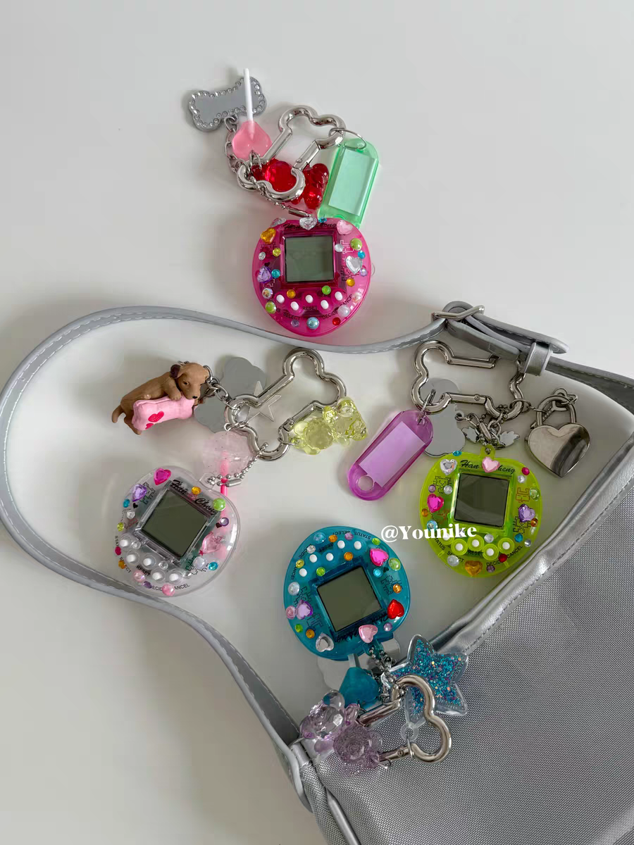 [cn | pre-order] tamagotchi trinket carabiner keyring