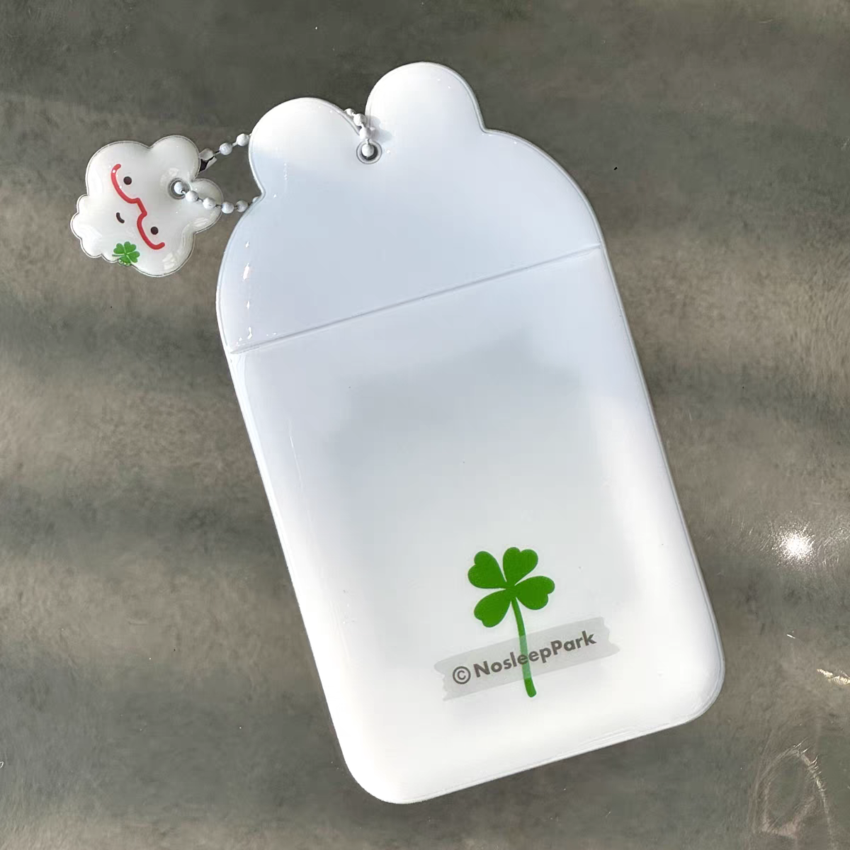 [cn | pre-order] lucky rabbit photocard holder