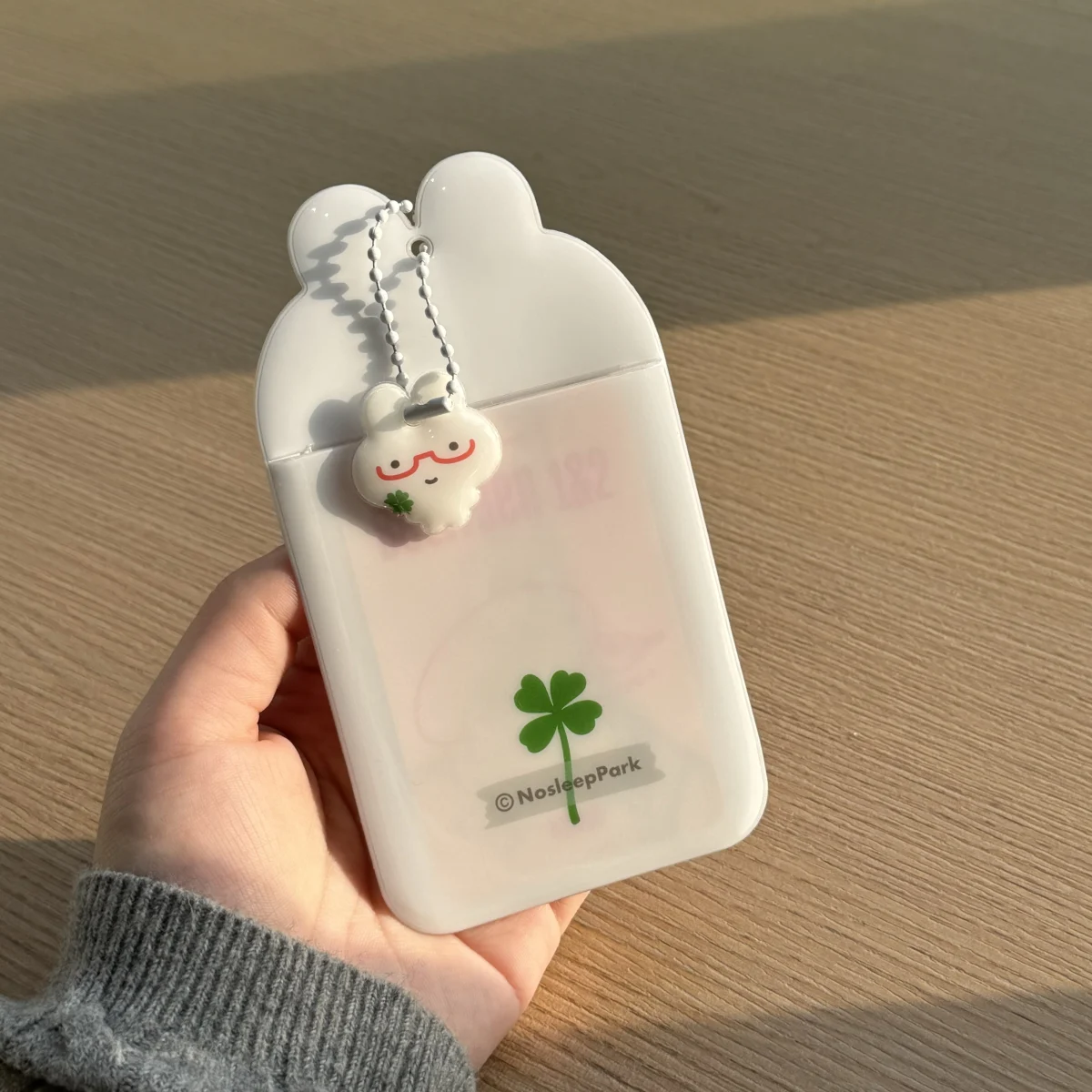 [cn | pre-order] lucky rabbit photocard holder